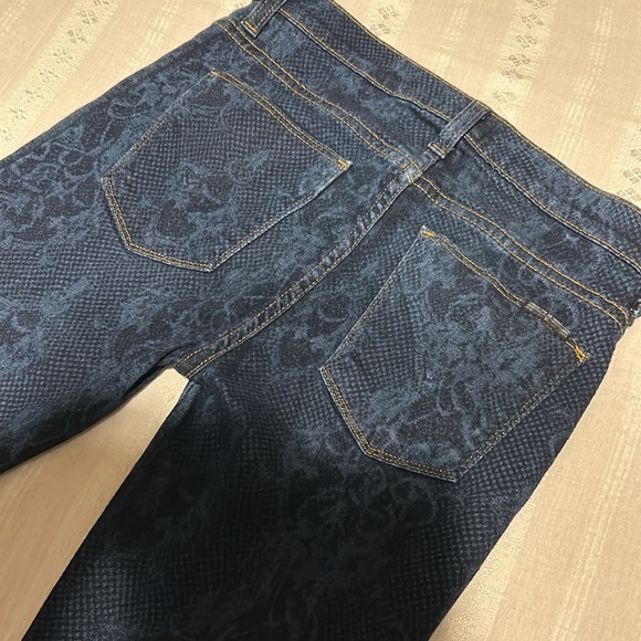 Ladies Hudson Nico Super Skinny Midrise Jeans - Picture 7 of 13